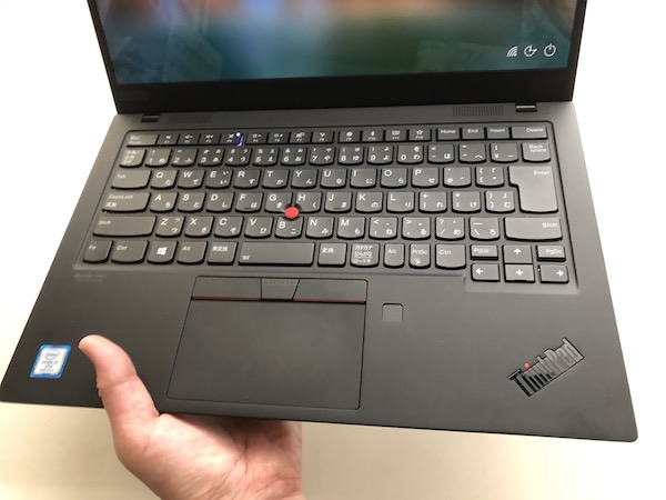 実機レビューThinkPad X1 Carbon 7th 軽量 堅牢 - パソレビュ　話題のパソコンを紹介！使ってみた！パソコンを買う前に読むサイト　
